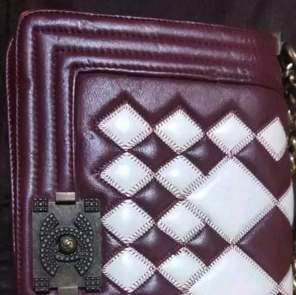 CHANEL Quilted Boy Bag in burgundy RARE!!! - Picture 2 of 16